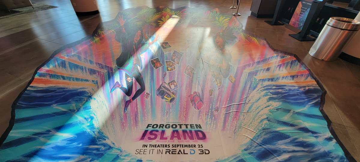 Disneyfan9523's tweet photo. I'm Here At The Regal Sherman Oaks Theatre At The Sherman Oaks Galleria Mall Getting Ready To See Dreamworks New Animated Film Called Forgotten Island. #ForgottenIsland #DreamWorksAnimation #UniversalPictures #UniversalStudios #NBCUniversal #Regal #RegalCinemas https://t.co/b0tr8gDj1W