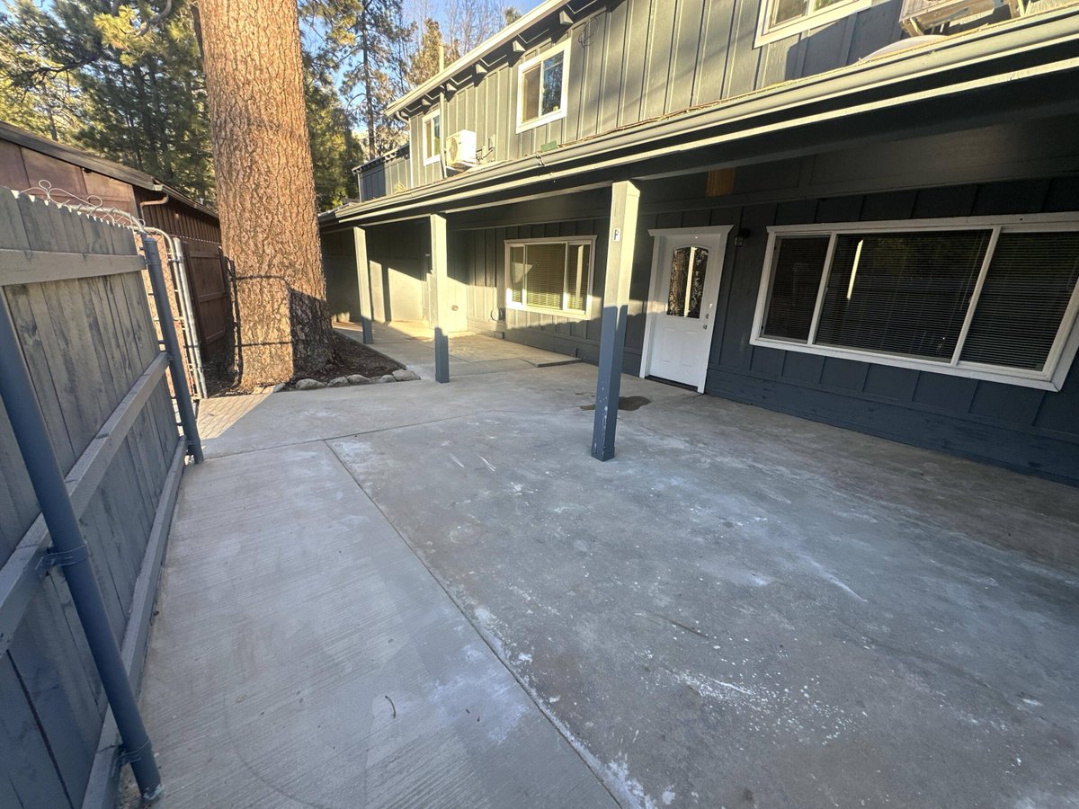astewartidy's tweet photo. New Listing: 26345 California 243 #G, Idyllwild. 1-bed, 1-bath lower unit with front patio. $1,500.
https://t.co/grjEjncHgf https://t.co/JL7uJG0SN9