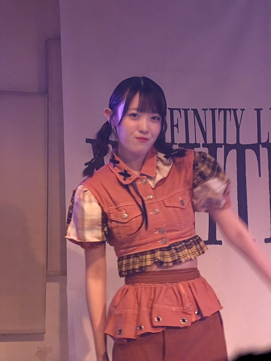 tabasako's tweet photo. 日曜日MOSAiC #8われ 凪海ちゃん。特典会行くといつも秒で鋭いツッコミ入れてくるので必ず行く前に想定問答を繰り返して行くようにしてるよ。結果的に行くのはいつも遅め🙃
#凪海 https://t.co/CZag08wgEl