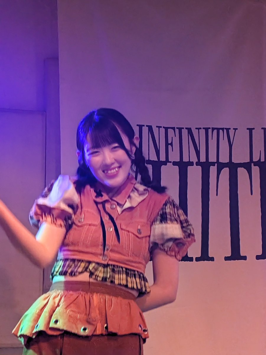 tabasako's tweet photo. 日曜日MOSAiC #8われ 凪海ちゃん。特典会行くといつも秒で鋭いツッコミ入れてくるので必ず行く前に想定問答を繰り返して行くようにしてるよ。結果的に行くのはいつも遅め🙃
#凪海 https://t.co/CZag08wgEl