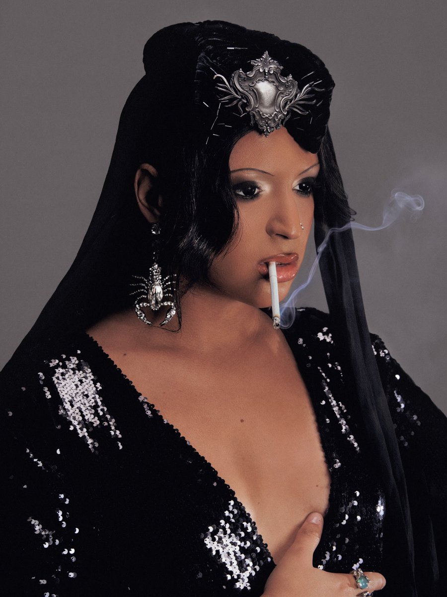 Katysemvoz's tweet photo. 🚬 https://t.co/BWF5nJXXoM