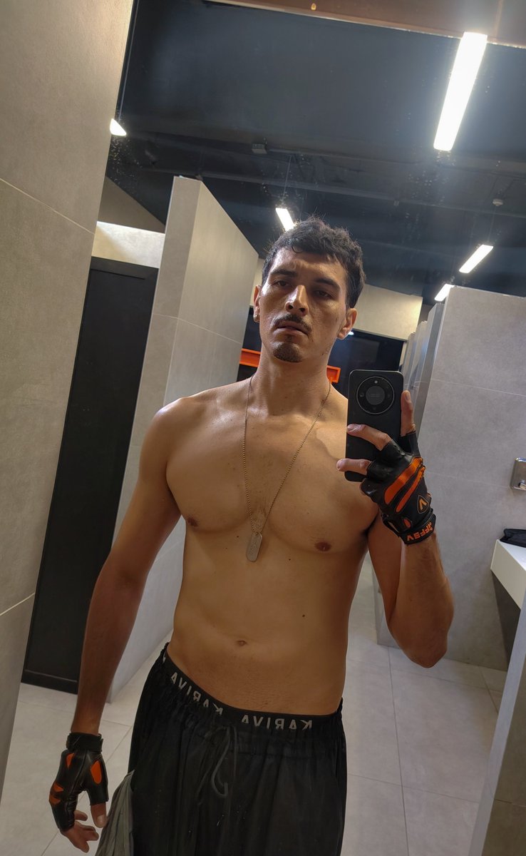 ivanlejandro tweet picture