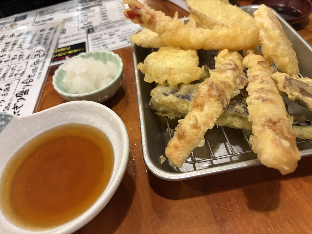 azel_dora's tweet photo. 飲み会は疲れが癒える https://t.co/wlqOdujN2o