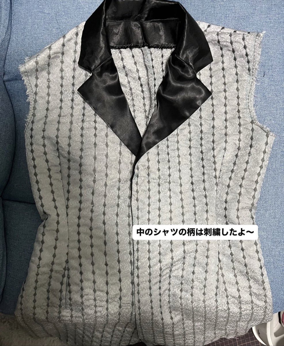 4lexll's tweet photo. シャツの柄刺繍したのとジャボタイのレース可愛くてそこは気に入ってる👀 https://t.co/c9zWVkA2nC