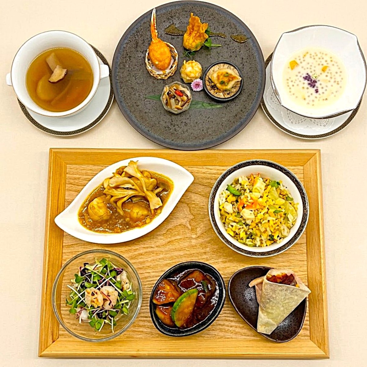 aster_1926's tweet photo. 【日本橋紫苑 GINZA ASTER】
https://t.co/VGVN4hwBx8
＼コース料理／
◆贅沢点心コース　1名様　税込11,000円
2026年11月30日（月）までのご提供です。

▼詳細はInstagramへ
https://t.co/A1aDjxVO6X
#日本橋紫苑　#銀座アスター　#日本橋三越新館10F https://t.co/IQHBqzp5px