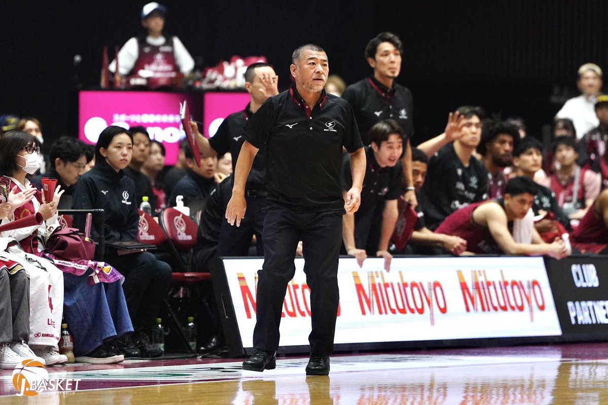 jbasket_jp's tweet photo. 【B.PREMIER】桶谷大・男子日本代表HCが挑む川崎復活「どこのコーチでもマジックをかけられる人はいない」／勝利へ積み重ねる“一つ一つの成功体験”
⁡
記事📝 https://t.co/FMeGU6lhDU

#桶谷大
#川崎ブレイブサンダース
#BPREMIER
#Bリーグ https://t.co/ZpSEBMJE9z