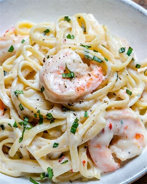 LiaPopa1922's tweet photo. Fettuccine Alfredo with shrimp. I use turkey or shrimp. 🤔
Linguine is excellent too. With pasta, there are so many pasta dishes you can make. Including lasagna. 🤔 https://t.co/PUd7074t3A