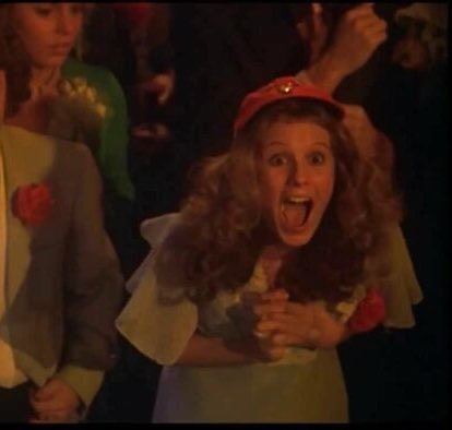 tyl0saur's tweet photo. she wore that stupid hat to PROM. just ridiculous https://t.co/UHWDklXW7w