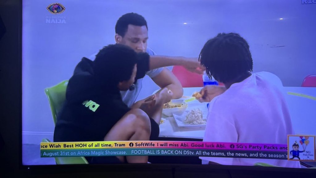 Phina_Perfect's tweet photo. Don’t allow the noise to distract you oo there is no clear winner this season, don’t allow fans to whine that Aikou cannot win… Go all out for Aikou, everyone wants this money for him.

As for the show I’m done … As for Keivo it will be hard to forgive you 💯💔
BAK BROTHERS brought me back on the TL this season. Until the finals 👋 
#BBNaija