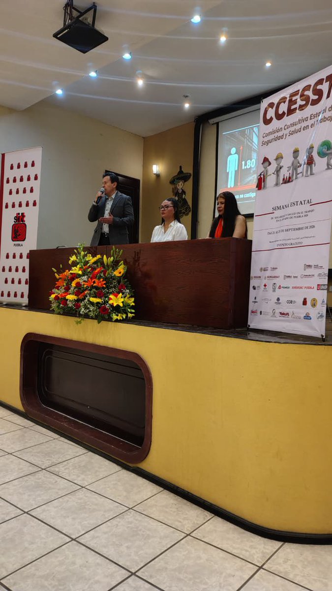StirttPuebla's tweet photo. Con mucho agrado fuimos sede en la clausura de la Semana Estatal de Seguridad Y Salud en el Trabajo del Estado de Puebla, mucho que analizar y reflexionar de la importancia en la capacitación y todo lo que conlleva al cuidado de la salud en los centros laborales #CCESST, #STIRTT https://t.co/J7m5HeqsoC