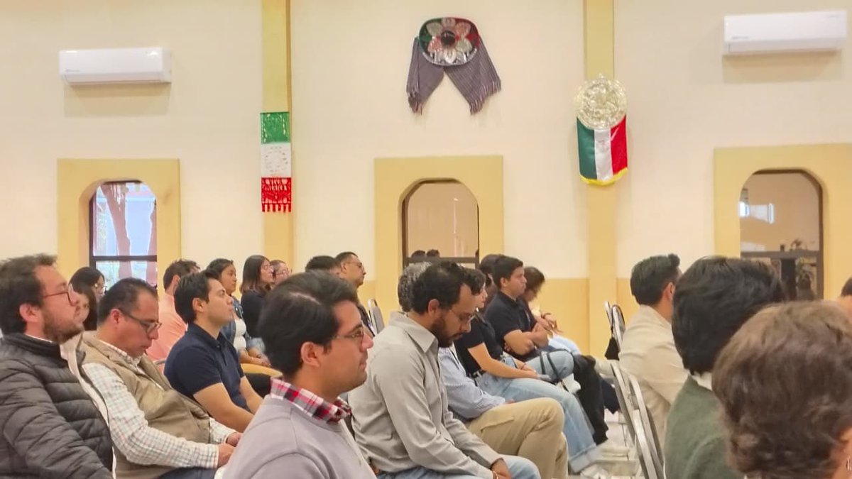 StirttPuebla's tweet photo. Con mucho agrado fuimos sede en la clausura de la Semana Estatal de Seguridad Y Salud en el Trabajo del Estado de Puebla, mucho que analizar y reflexionar de la importancia en la capacitación y todo lo que conlleva al cuidado de la salud en los centros laborales #CCESST, #STIRTT https://t.co/J7m5HeqsoC