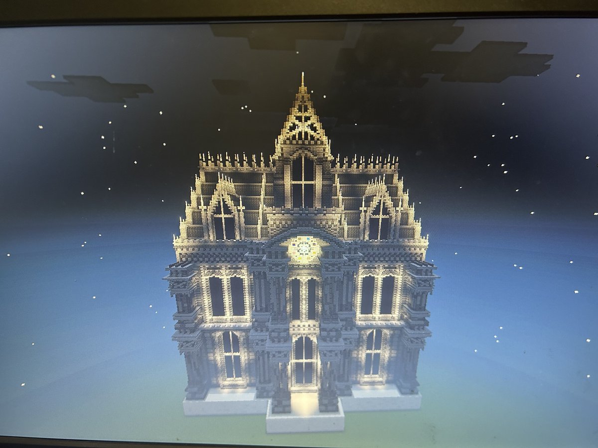 k00_wny's tweet photo. ファンタジー建築
途中経過10だったはず？
外装はもうほとんど終わってきたかな
あとは内装作って
テラスに繋がるとこ作ったりしたら
外装少しいじって終わりかな
とりあえずこの建築おわったら
ミニゲームワールド本格的に建築進める
#マイクラ #Minecraft https://t.co/CBTBcxnMU4