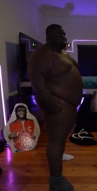 BodiedbyKai's tweet photo. Nigga naked on stream😂😂😭😭 https://t.co/CYJ7sASGoy