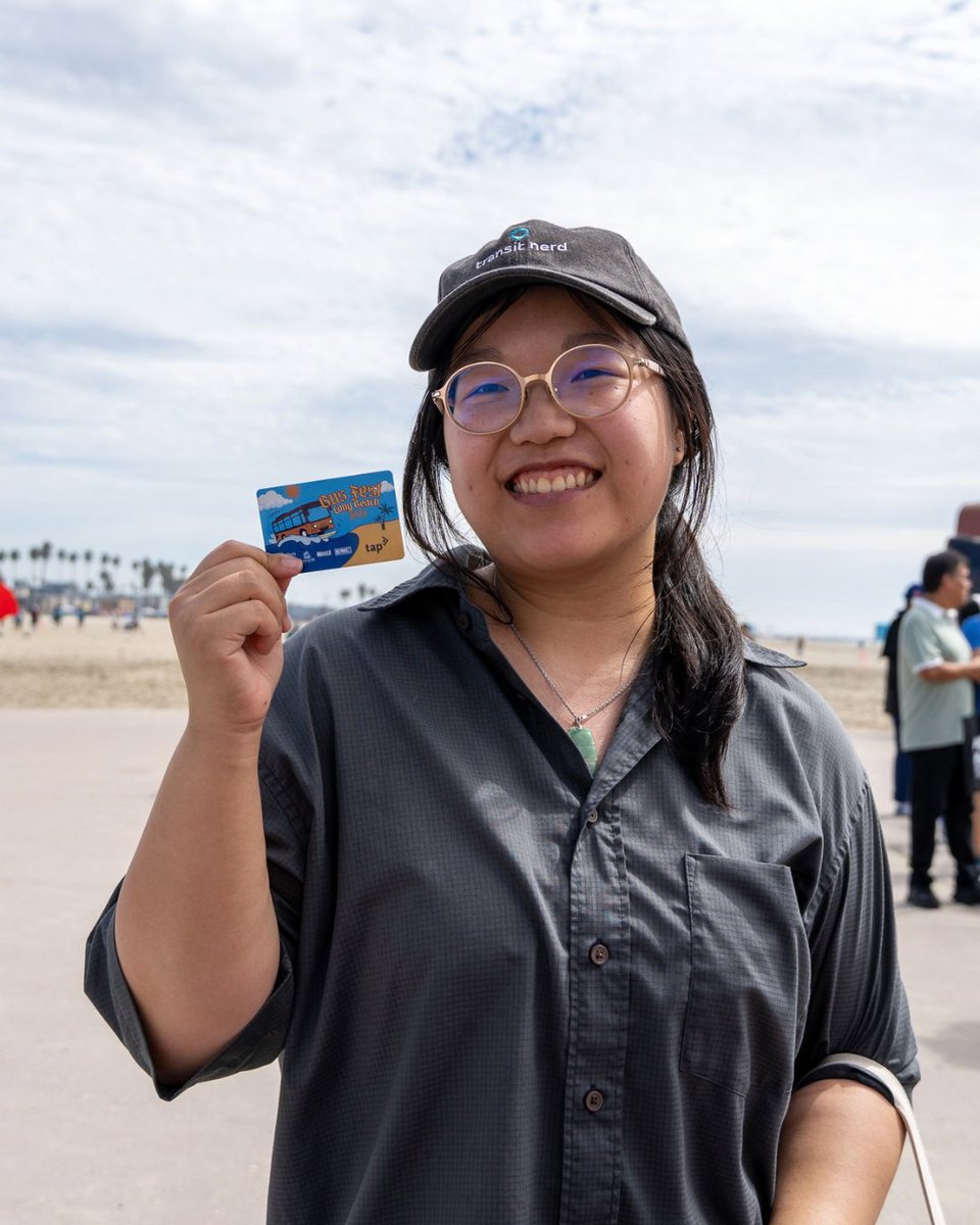 lbtransit's tweet photo. 🚌 Bus Fest was the perfect way to wrap up SoCal Transit Month! Thanks to everyone who joined us for beachside bus fun. 🌊

Thank you @carlitelb @movelatransit for having us! We love connecting with our community. ❤️ https://t.co/ekIovLQdj9