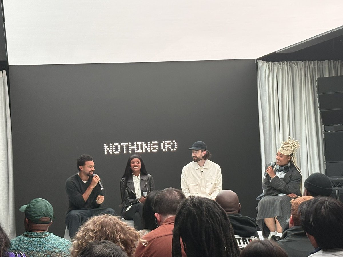 WifexOfxAgony's tweet photo. Listening to Navy Blue and Kelela talk. They bounce off each other so well. So beautiful and insightful. https://t.co/0pQF7udOO7