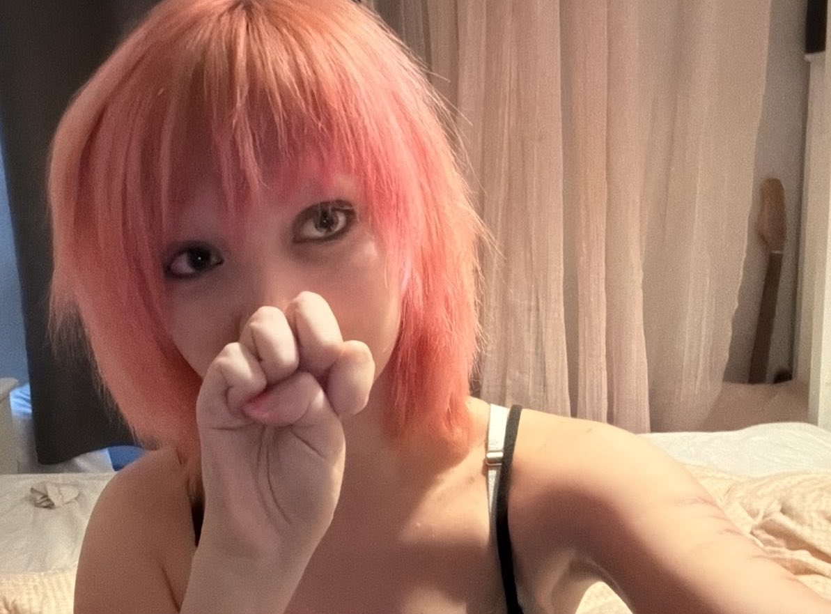 pinkieespunk's tweet photo. pinkie’s intro !! ⋆˚꩜｡ּ
15 yrs old ,, he/they ,, uk
old got sussed just before 1k…
#shtwt #edtwt #promotwt #drugtwt 
🧁ᢉ𐭩 or ↺ to b moots 🦨 
pic is me ! https://t.co/wyoFJaj3Op