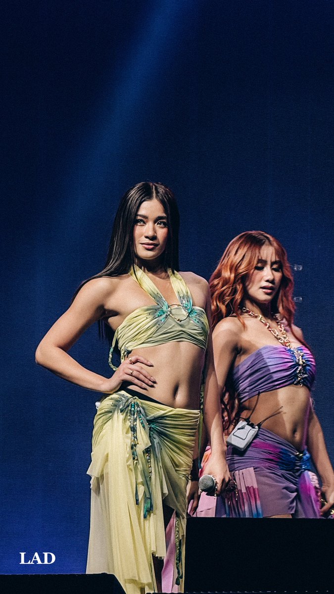 elaanor_43's tweet photo. AIAH AUCKLAND ERA!!! 🩵🔥🔥
She’s giving Miss Universe energy 👑✨
@bini_aiah 

#aiah 
#bini https://t.co/8aUUronNXQ