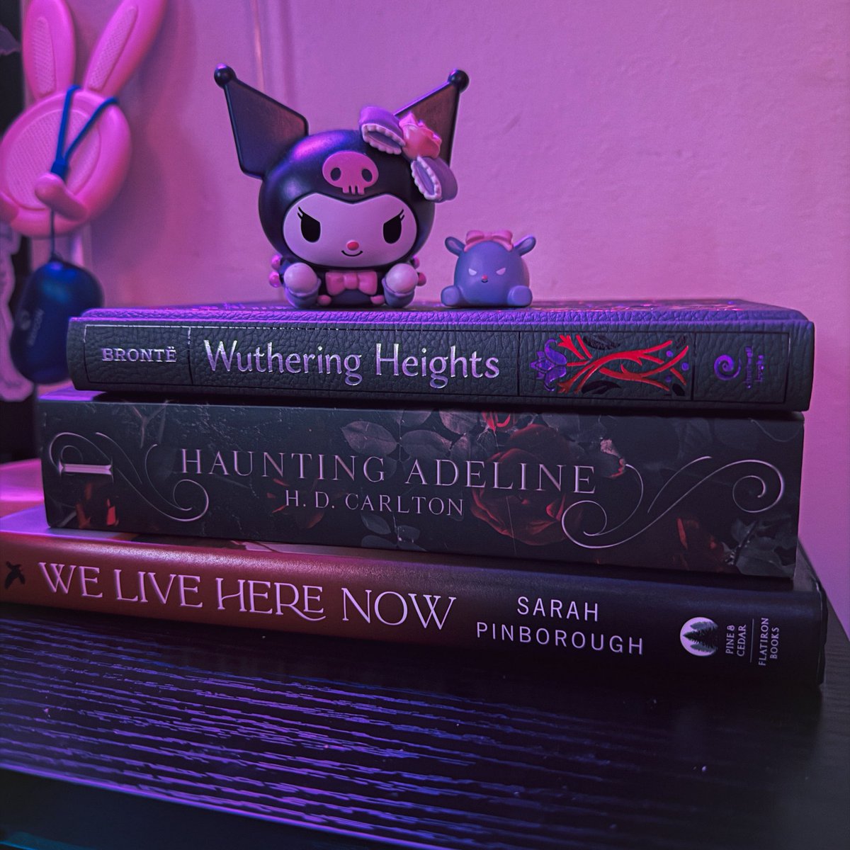 Nekromorie's tweet photo. New books to read during October ☺️💗 https://t.co/9pYQZYnqpH