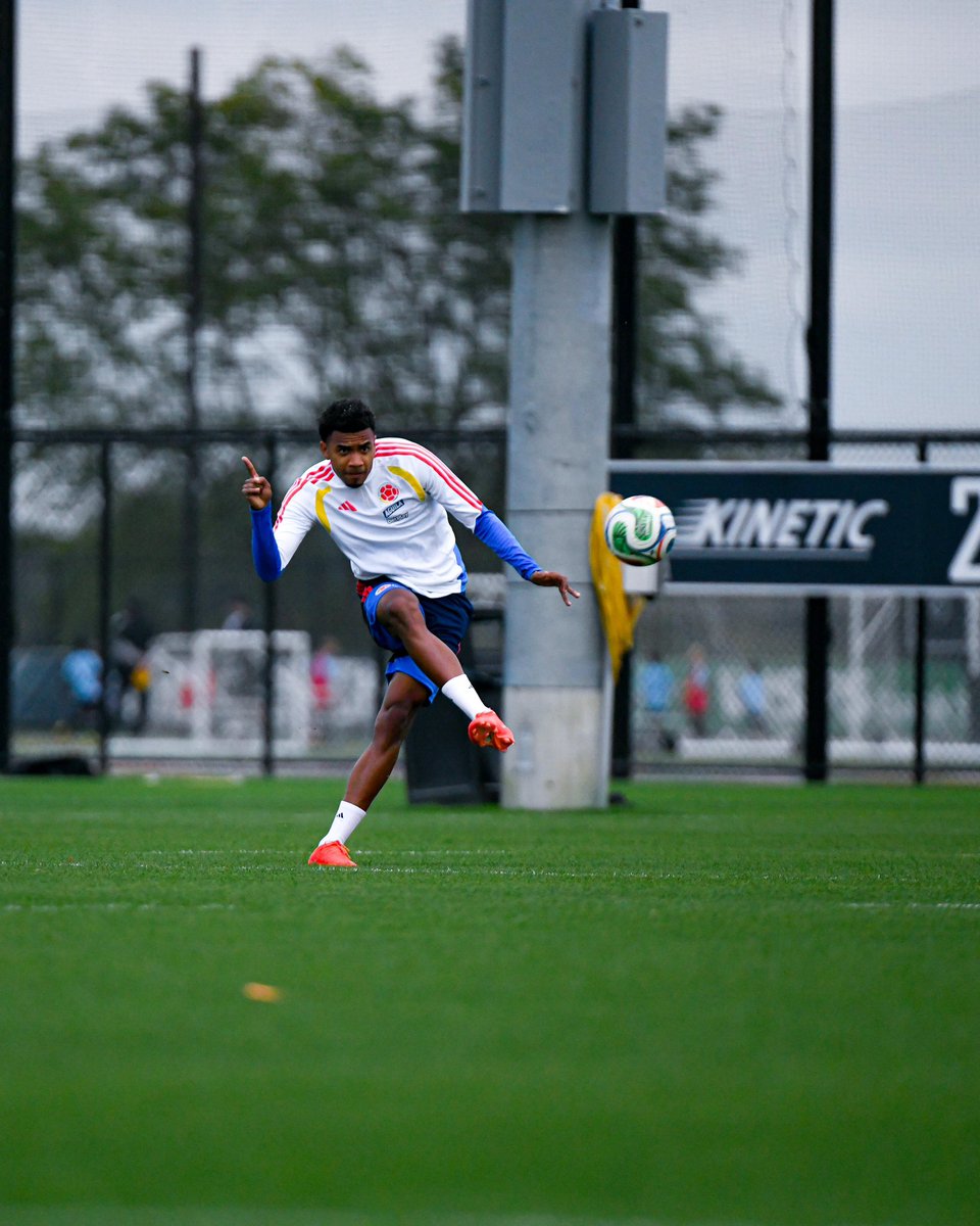 FCFSeleccionCol's tweet photo. #ConOrgulloColombiano🇨🇴 https://t.co/UFZHmOXLYn