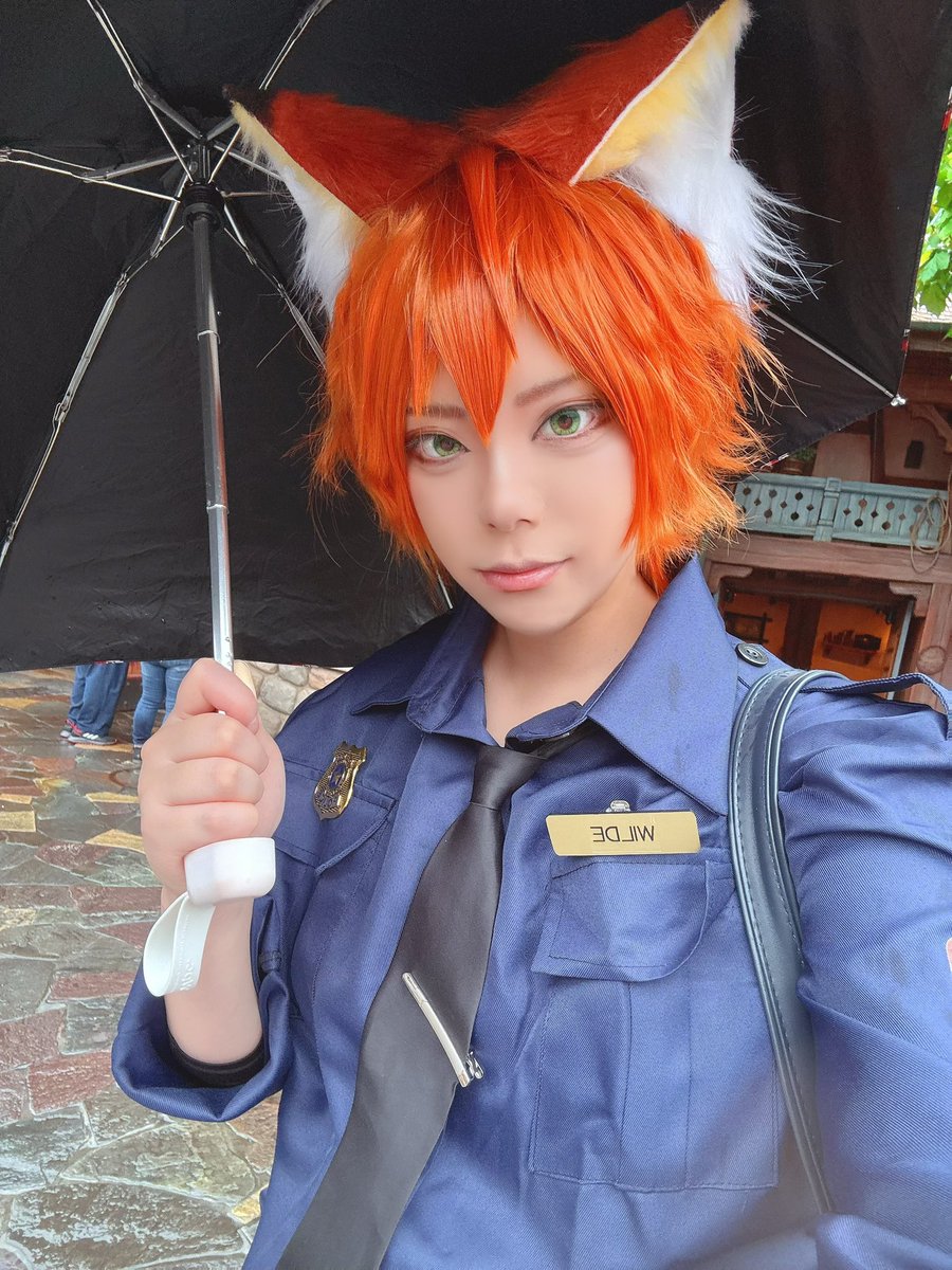 kinako_2332's tweet photo. 雨ですが🏰いんぱしました！！
Wニックでいます🦊
雨やめー☂️ https://t.co/nbU2WNHhZG