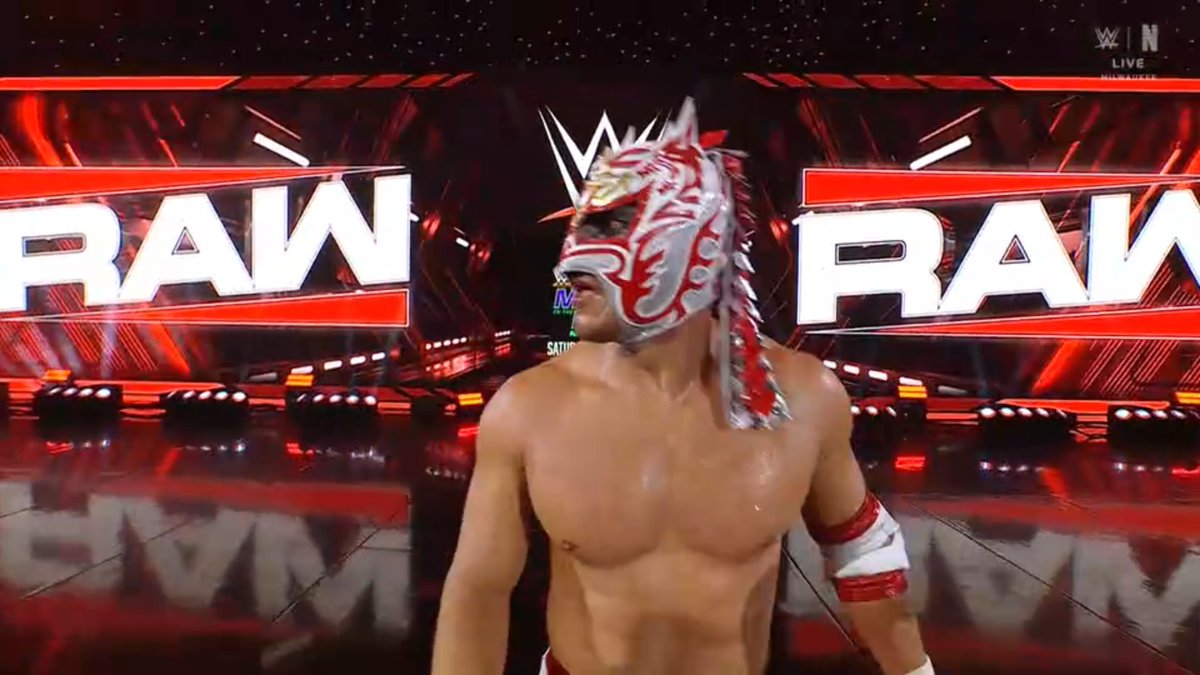 ExposingIWC's tweet photo. Dragon Lee got over on what? IN RING! 

Do cool shit, get over! #WWERaw https://t.co/HfwYTH3Ncn
