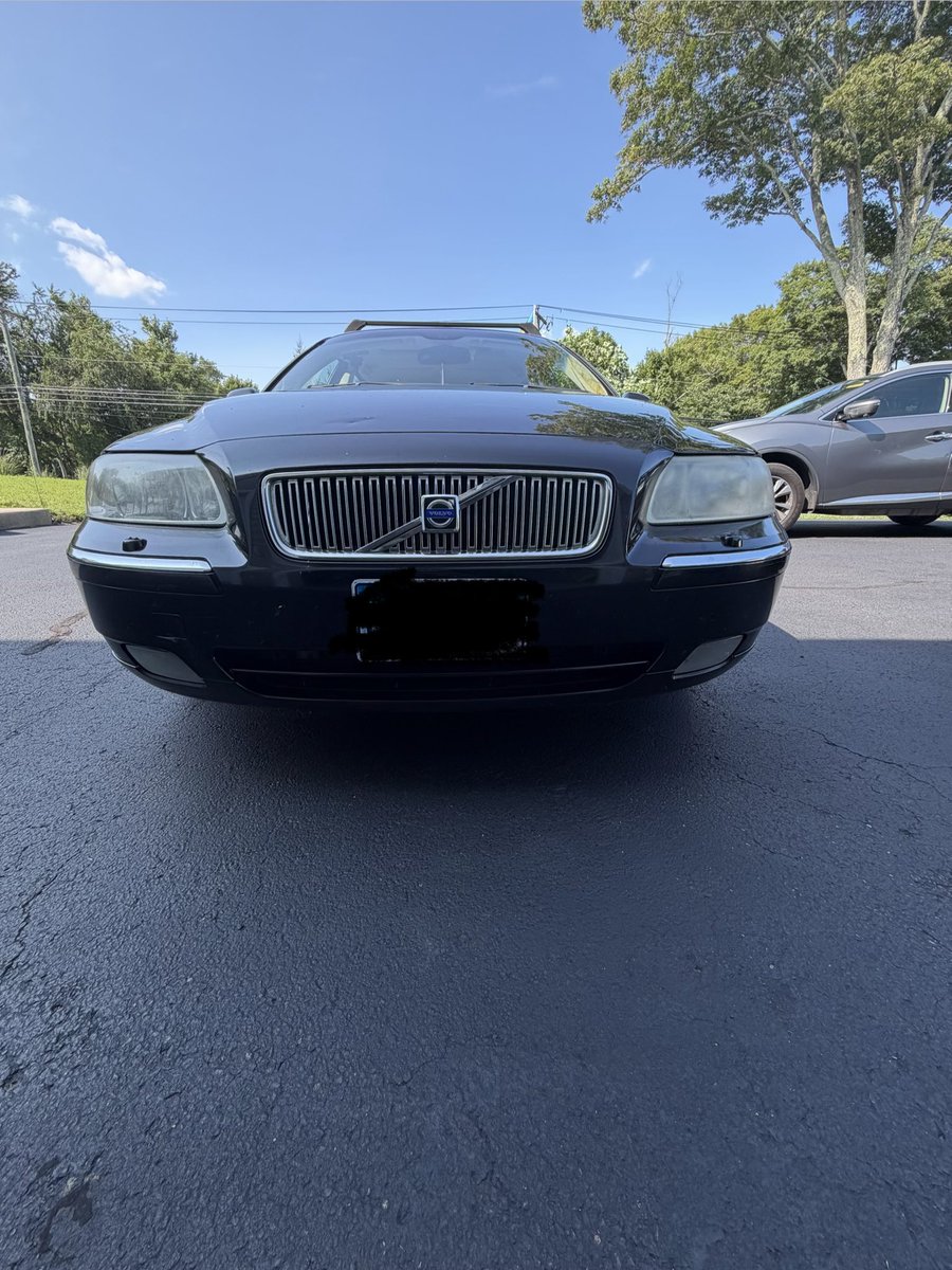 LunaLifeGuard's tweet photo. Starting school Monday. Say hi to my car https://t.co/STofyVhniA