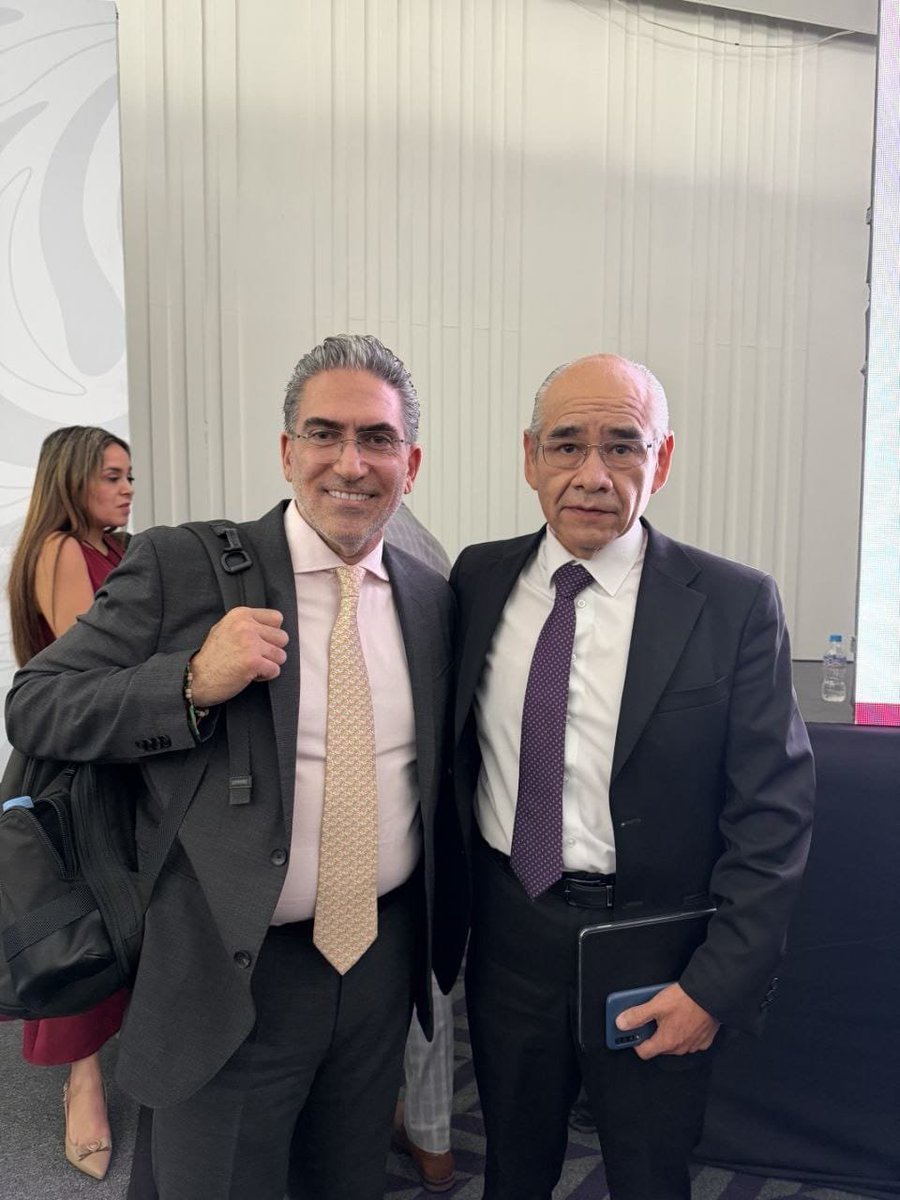 FlavioCarlosRo's tweet photo. @Claudiashein Como bien lo señala nuestra Gobernadora @MaraLezama, la salud es un derecho de todas y todos. 🫂

Los futuros consultorios SUS brindarán atención médica oportuna a las familias quintanarroenses, sin importar su derechohabiencia ni la institución.

#CuidarEsTransformar 🩺♥️ https://t.co/LyZ3DmJXLA