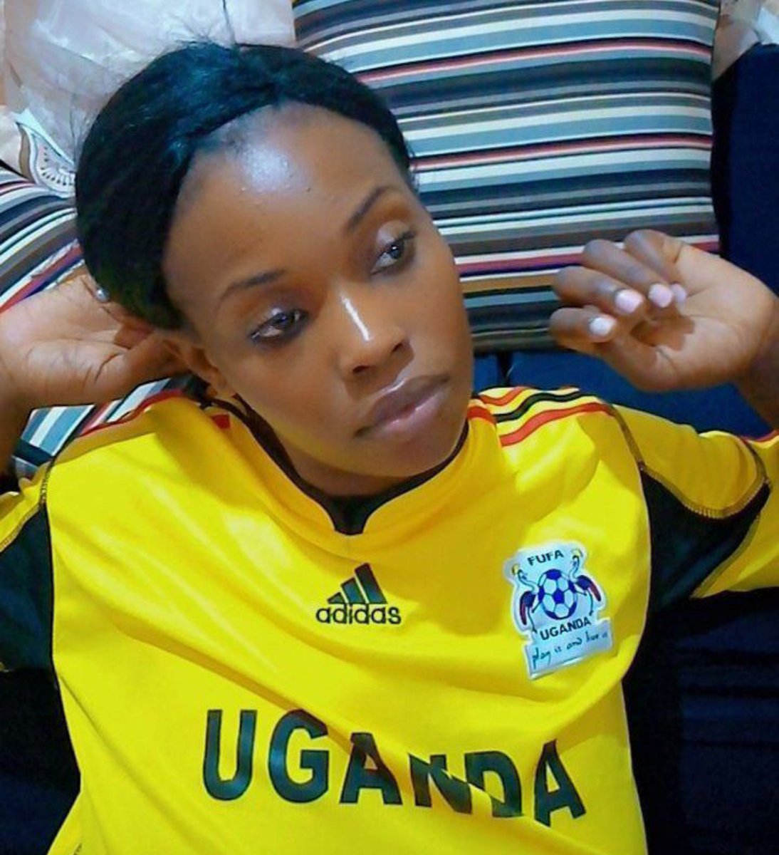 Nkauthra's tweet photo. Nationality: Ugandan 💗🇺🇬🇺🇬
Favorite team: Manchester united ❤️

And you? https://t.co/6vAfdypPMo