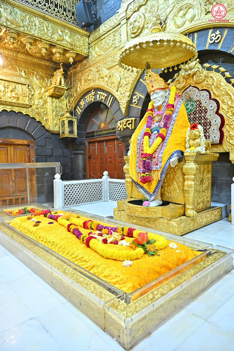 SSSTShirdi's tweet photo. *!! ॐ साई राम !!*
*श्री साईबाबा संस्थान विश्वस्त व्यवस्था,शिर्डी*
*!! ॐ Sai Ram !!*
*Shri Saibaba Sansthan Trust, Shirdi*
≈≈≈≈≈≈≈≈≈≈≈≈≈≈≈≈≈ 
*आरती :-शिर्डी माझे पंढरपुर*
*मंगळवार २९ सप्टेंबर २०२६*  
*Aarti :-Shirdi Majhe Pandharpur*
*Tuesday 29 September 2026* https://t.co/uwF8kdEKGb