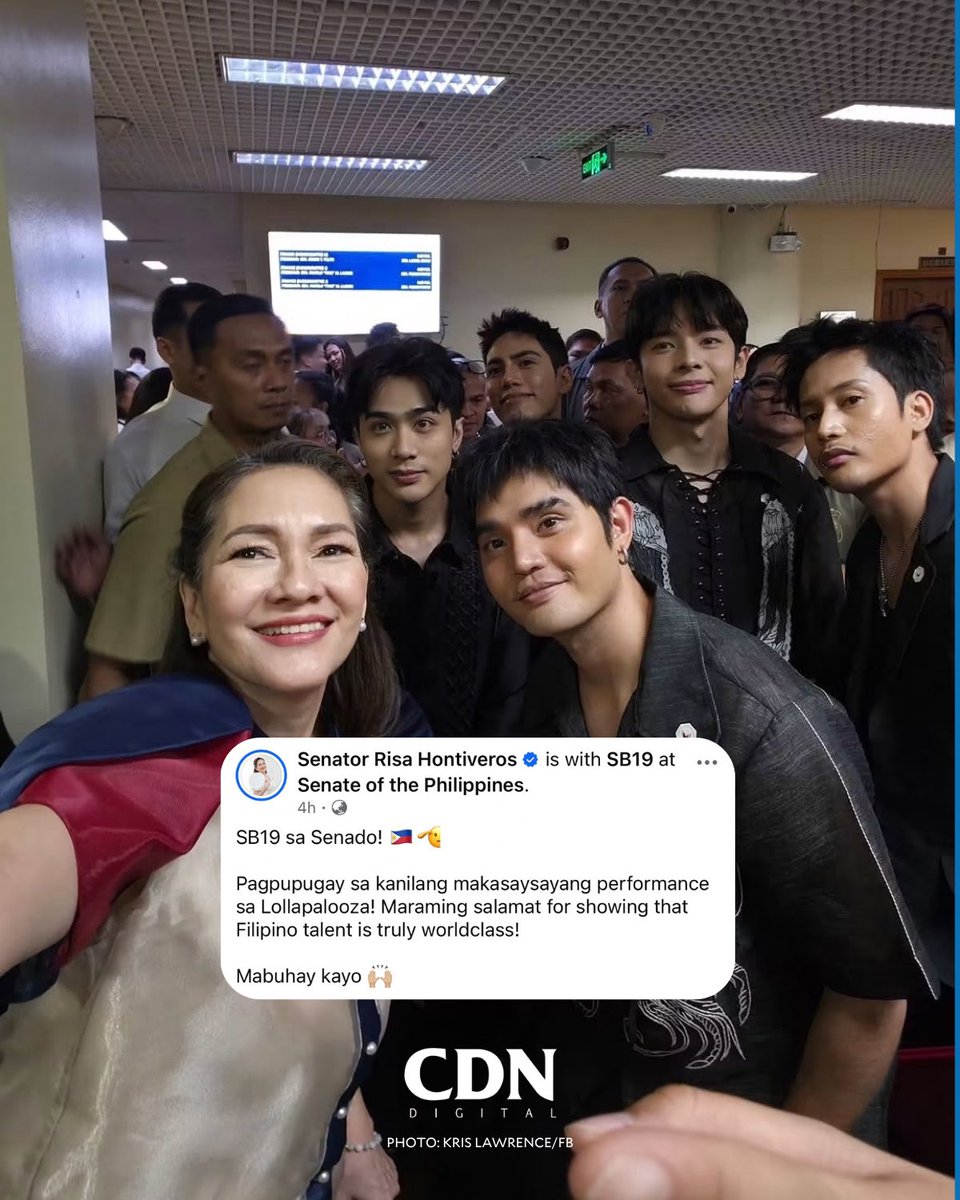 cebudailynews's tweet photo. RISA X SB19 

LOOK: Sen. Risa Hontiveros poses with P-pop  group SB19 during their visit to the Senate, where the group was recognized for its historic Lollapaloza performance in Chicago. 

“SB19, maraming salamat sa karangalang dinadala ninyo sa ating bansa,” Hontiveros wrote in a separate post. | via Reynan Monleon #CDNDigital

📷: Senator Risa Hontiveros/FB