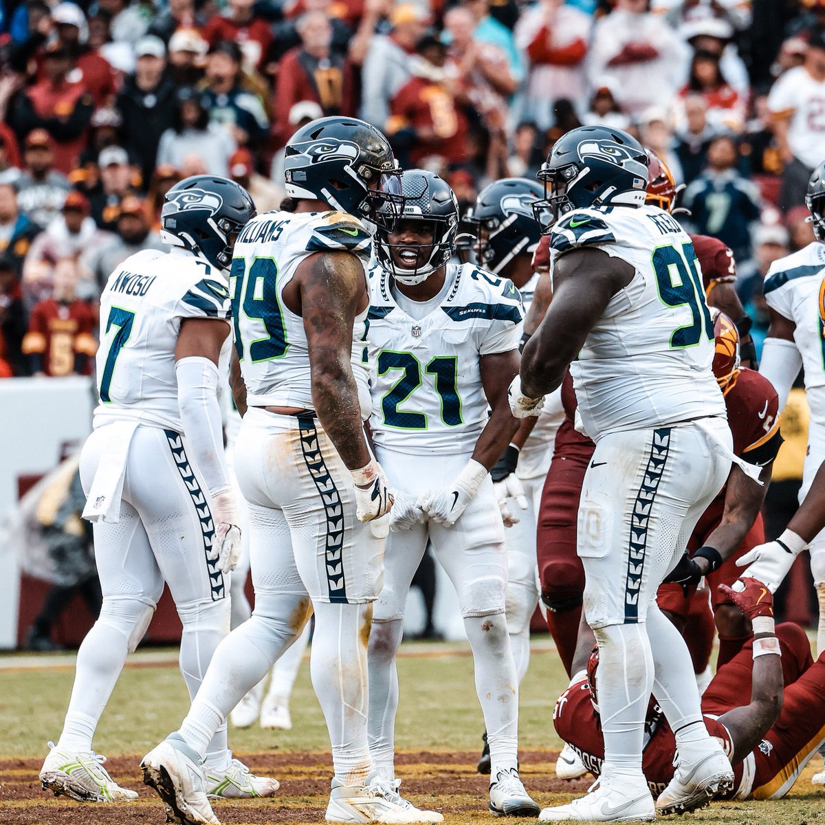 leonardwilliams's tweet photo. Ain’t nothing but a little fuel to the 🔥 https://t.co/7Nr8FbcrCo