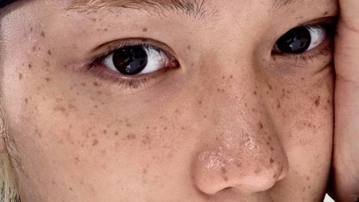 RACHANIL0G's tweet photo. Sabían que Félix tiene alrededor de 124 pecas https://t.co/1XUAAZ57xE