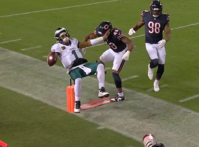 Exageralddo's tweet photo. é isso meu QB é maluco, bateram no meu menino  #NFLnaESPN https://t.co/EtlpbxdaPu