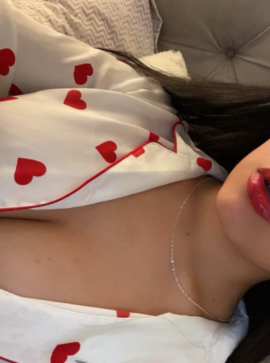 Queen112999's tweet photo. 🍒 https://t.co/pLqWh2XHsO