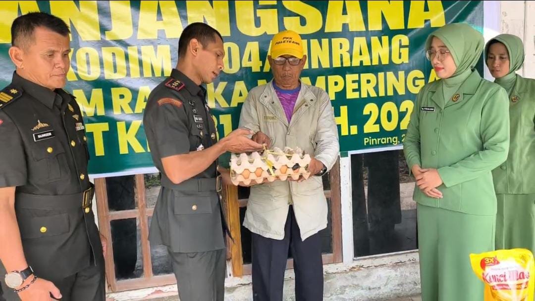 KODIM__1404_PRG's tweet photo. Dalam rangka menyemarakkan peringatan Hari Ulang Tahun (HUT) ke-81 Tentara Nasional Indonesia (TNI), Kodim 1404/Pinrang menggelar kegiatan anjangsana sekaligus menyerahkan bantuan sembako kepada warga kurang mampu di wilayah Kabupaten Pinrang, Selasa (29/9/2026). https://t.co/CGBzW3twQN