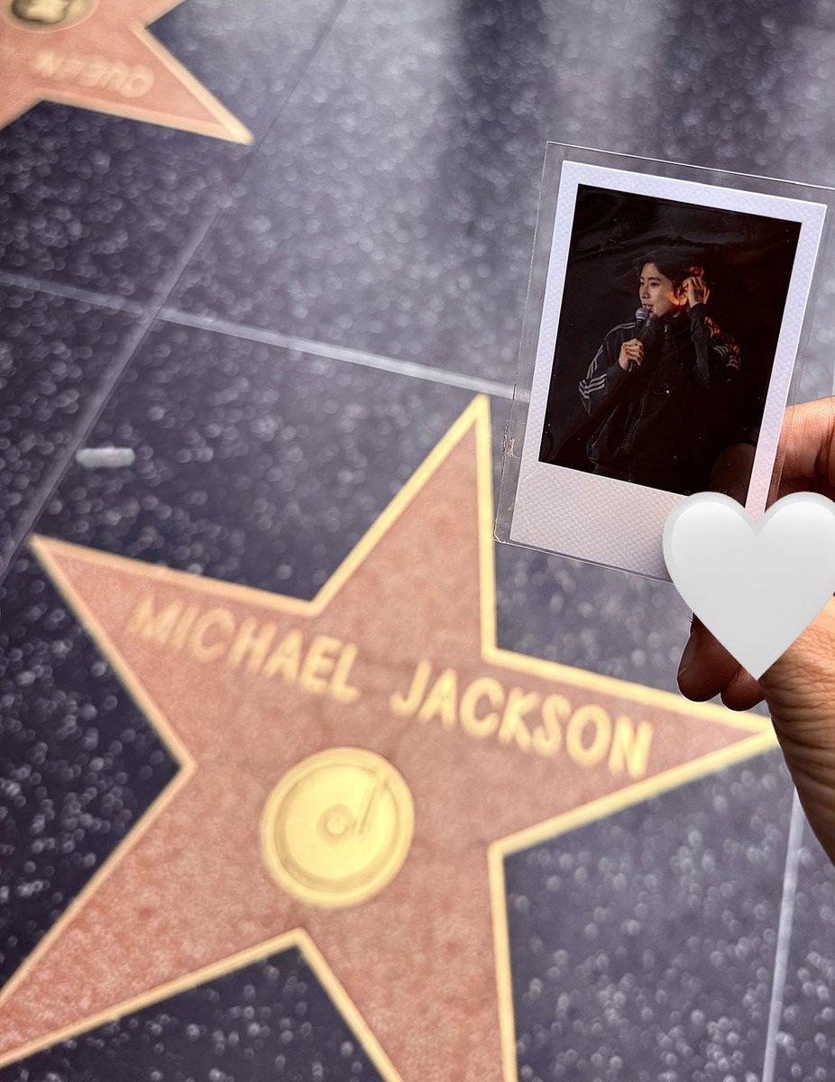 bbominee's tweet photo. Michael Jackson &amp; Jay Park 🎤 https://t.co/R60XvBKP0W