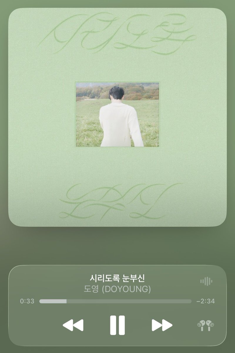 _mingll's tweet photo. 좀 뜬금없는데 도영이 앨범 커버를 진짜 잘 뽑는 것 같음
배경화면에 크게 가득 띄워놓고 길거리 다녀도 전혀 부끄럽지 않음 예쁘잖아｡ https://t.co/83EwZQBj6L