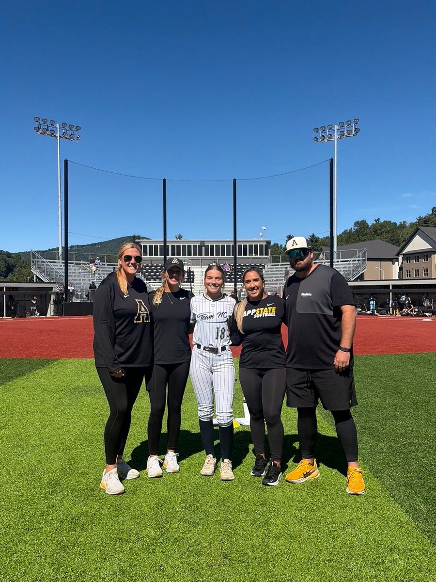 TNCYatesBenton's tweet photo. @LydiaBenton29 had a great day at App State Prospect Camp on Sunday! 
A big thank you to @whitjones25, @MattAlberghini, Coach Jessica, and @courtney_ogle12 for the opportunity to compete, learn, and spend time on campus. @TeamNCSoftball @AppStateSB https://t.co/sMmwEVDYsY