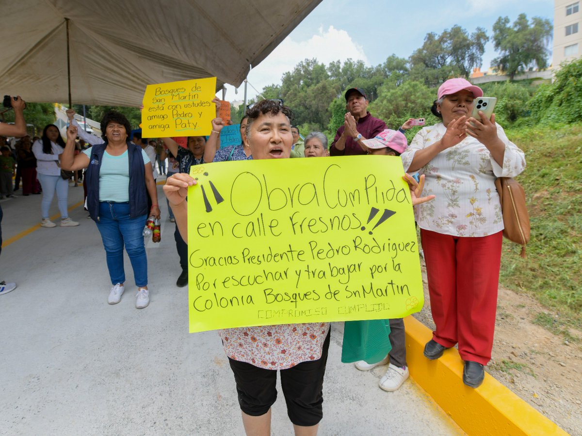 Pedro_RVillegas's tweet photo. Me dio mucho gusto entregar la rehabilitación de la calle Fresnos, una obra que mejora una vialidad importante para muchas comunidades de Atizapán. https://t.co/OOXTpRf1Qy