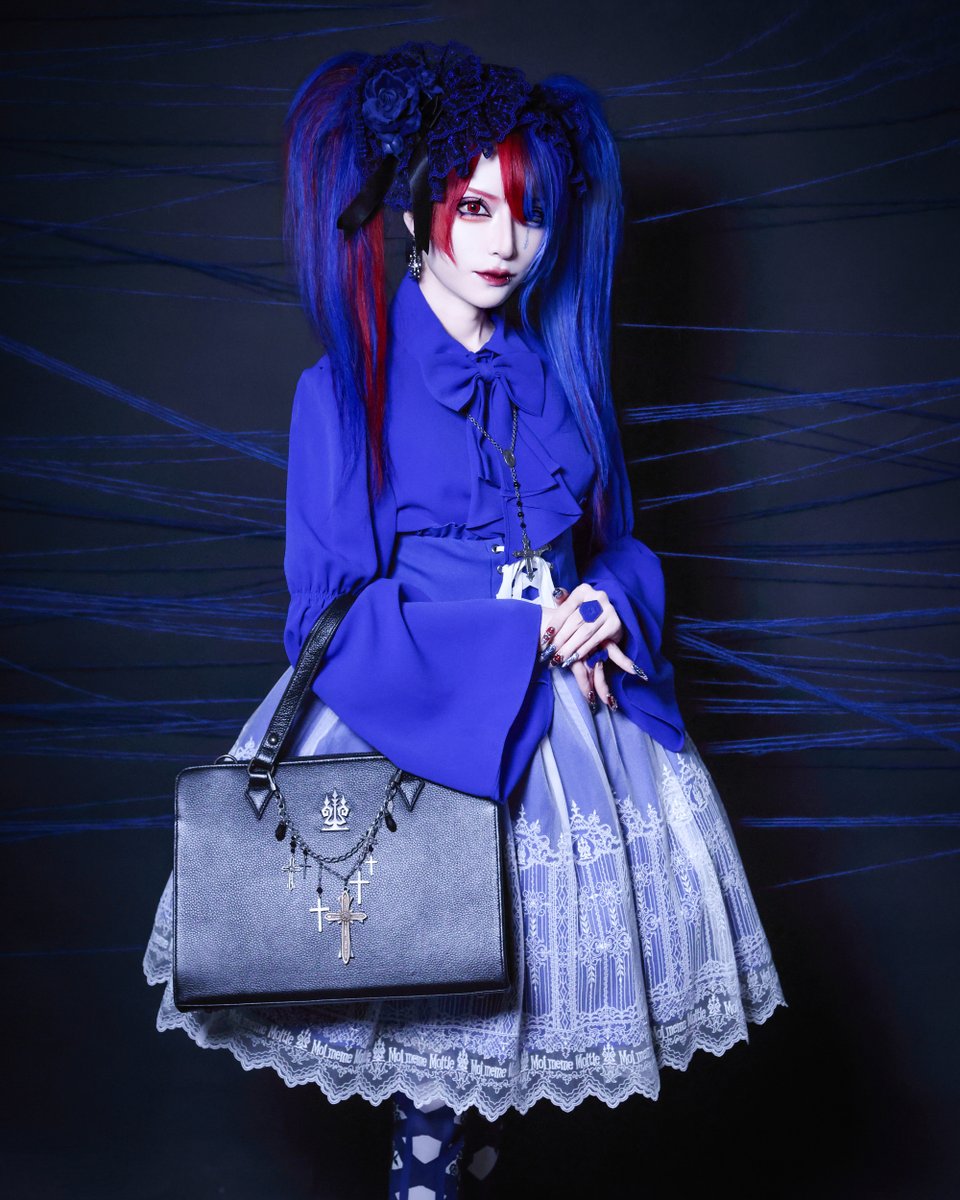 moitie_official's tweet photo. 【発売中】

●M+ROSEロゴ十字バッグチャーム
6,600 JPY

バッグに添えるだけで、ゴシックな世界観をより一層引き立てます。
日常のバッグにはもちろん、特別なお出かけやコーディネートのアクセントとしてもお楽しみいただけます。
https://t.co/KDsJ7fIqaA https://t.co/vIUuSILcIo