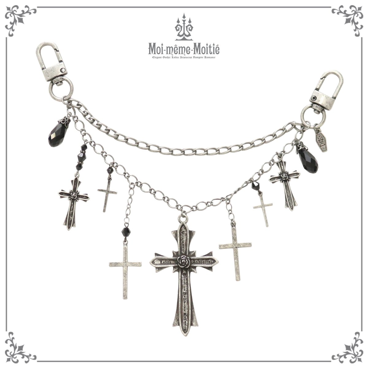 moitie_official's tweet photo. 【発売中】

●M+ROSEロゴ十字バッグチャーム
6,600 JPY

バッグに添えるだけで、ゴシックな世界観をより一層引き立てます。
日常のバッグにはもちろん、特別なお出かけやコーディネートのアクセントとしてもお楽しみいただけます。
https://t.co/KDsJ7fIqaA https://t.co/vIUuSILcIo