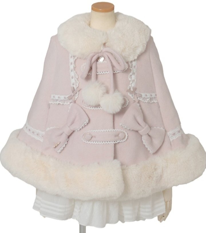 sugrprncess's tweet photo. ☁ sososo excited to b an angel in the snow ❄ https://t.co/pfrHn4sHvN