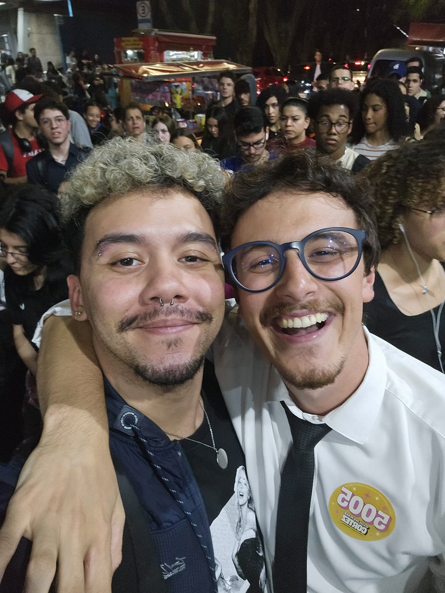 blonde_ndumb's tweet photo. Fui para a faculdade hoje e terminei o dia tirando foto com o Guilherme Cortez e a Erika Hilton, é amgs hoje eu venci 🙌🏻 https://t.co/7uwIYyq3ml