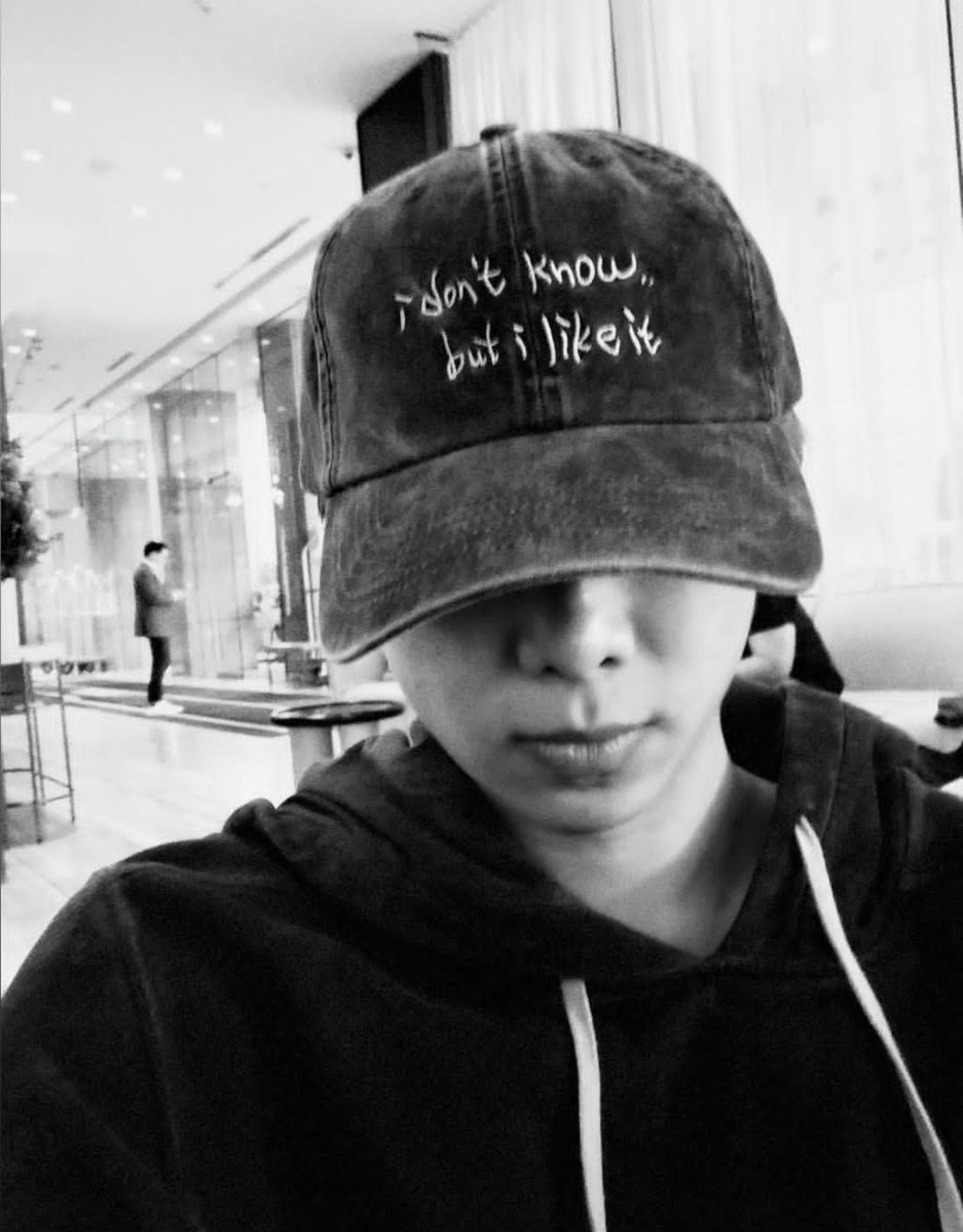 winnttaebear's tweet photo. RM X SFMOMA
CURATED BY RM
#RMxSFMOMA
#ArtThatStaysWithYou https://t.co/F4tjhf1eLo