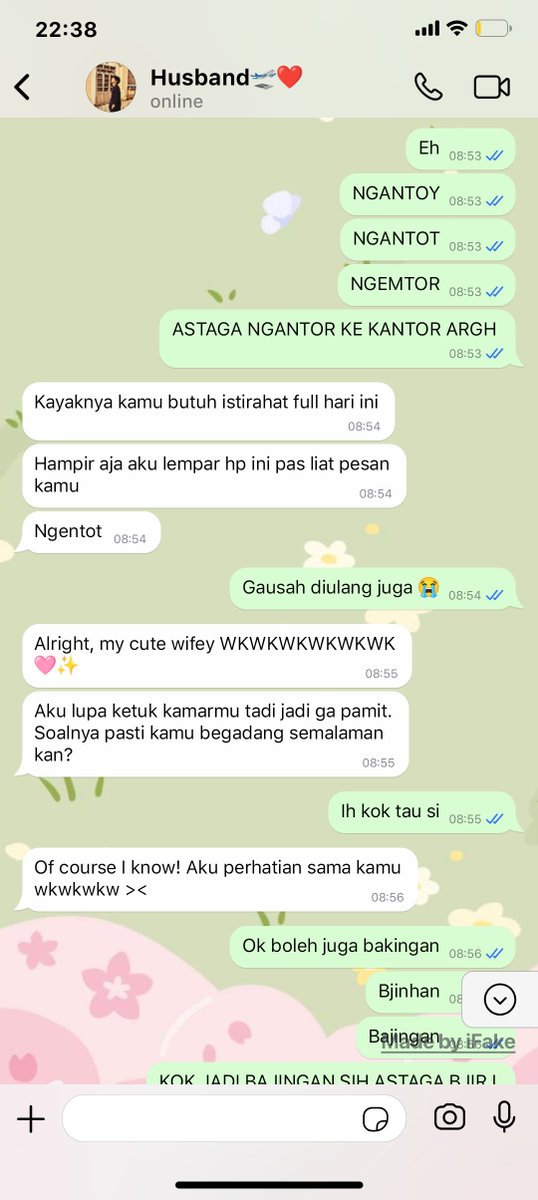 terecotta's tweet photo. #jogani dalam episode : Beginilah pagi hari Gani yang balas chat suaminya (kontrak) Joshua dalam keadaan setengah sadar.
—
#deernaong three tweets socmed fict https://t.co/5ut1hfPZXL