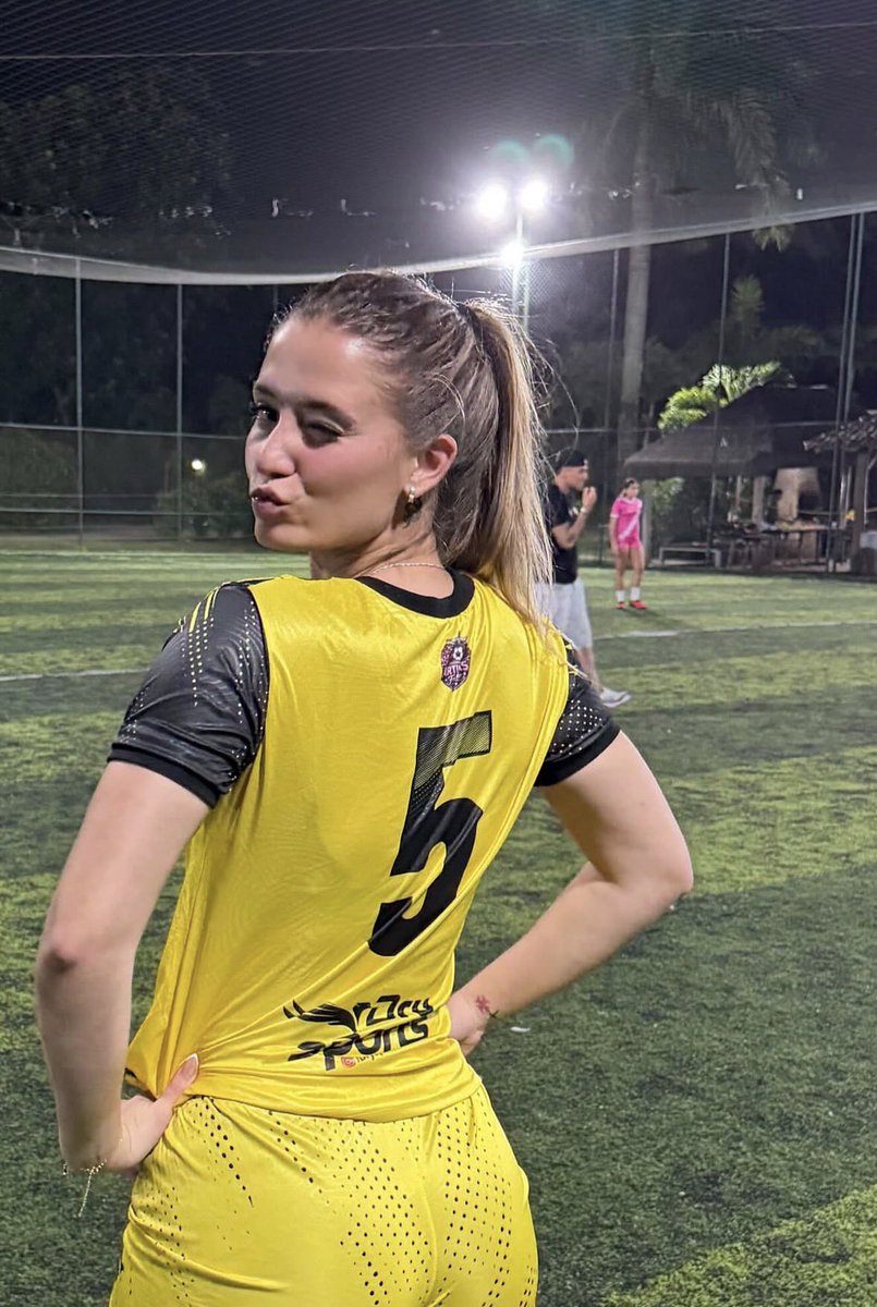 eduarda_meninoo's tweet photo. ⚽️ https://t.co/jRGnS4YPFp