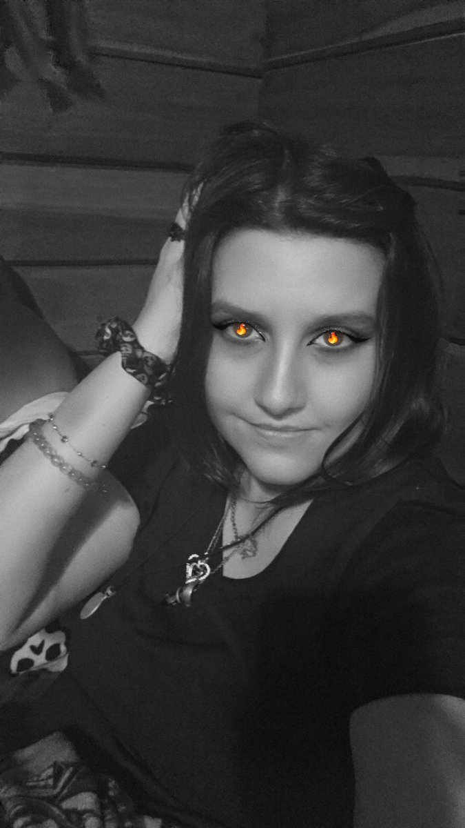 darkprincess812's tweet photo. #princess #brat #submissive #feral #babybat https://t.co/nsCgmYCk5Y