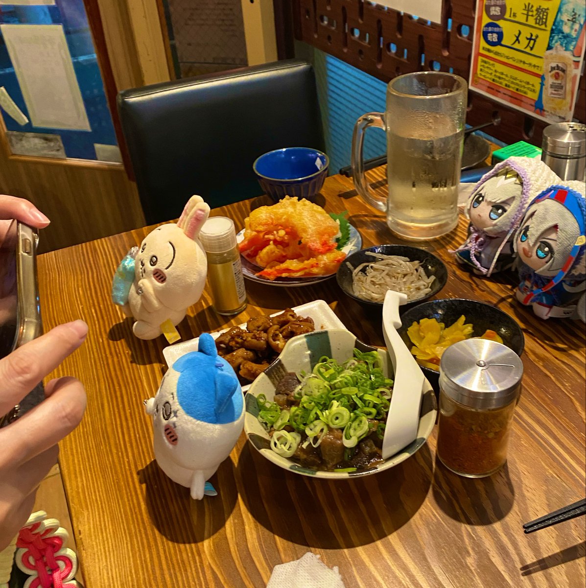 emrrr777's tweet photo. 気になり食べたかったチーズケーキ（?）
しかし、私に冷蔵や冷凍は持ち歩かせてはならぬ♡
確実に溶かしてしまう自信しかない♡
そしたら一緒に今食べよってさっちが半分こしてくれました♡感謝♡

そしてウムズナー焼きも写真撮れてなかったけど、初めてしば漬けも♡
最高でした♡さっちありがとう♡ https://t.co/yadQ25psqw