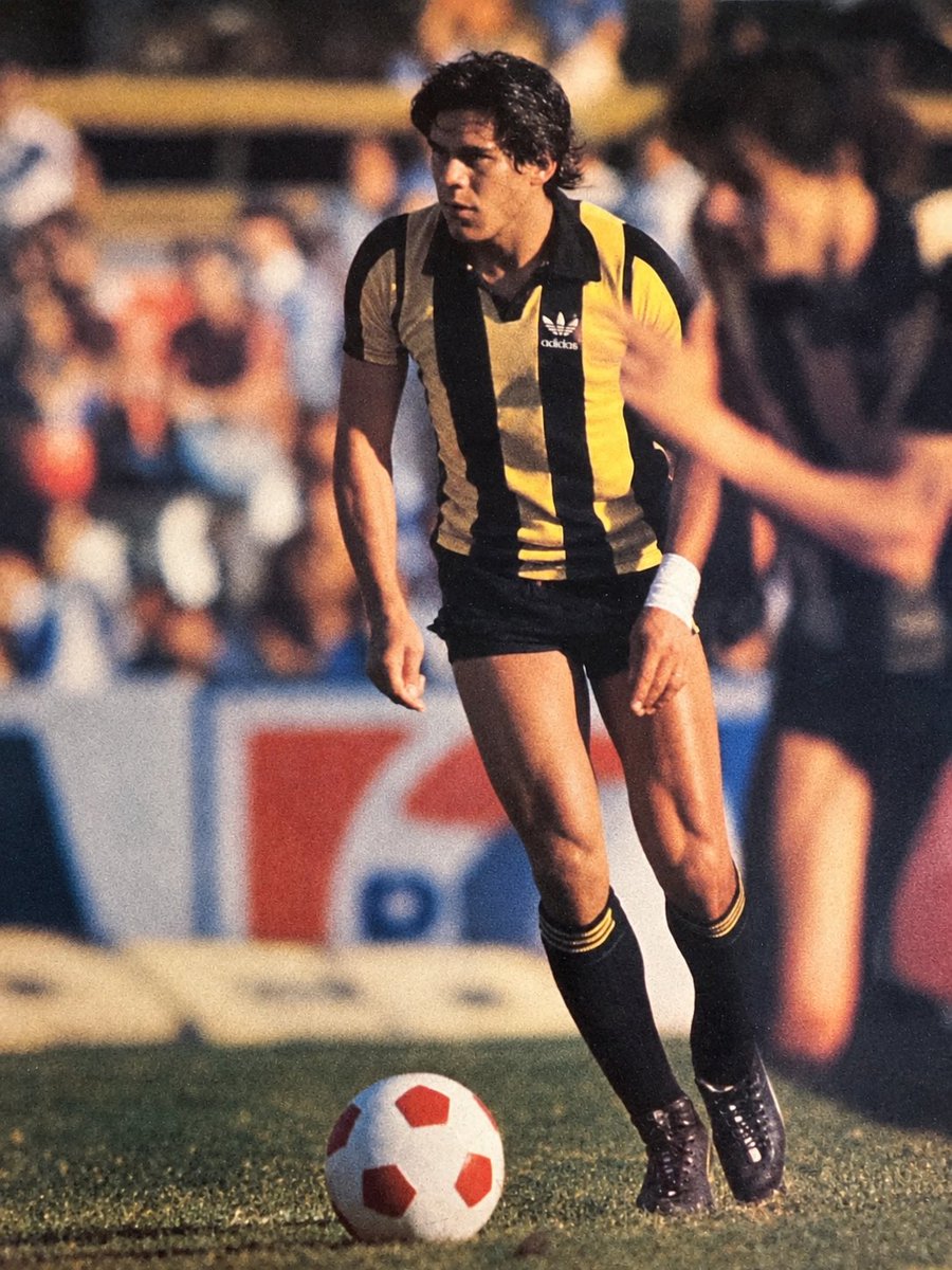 rpazmar10's tweet photo. Toda la vida soñando ese momento. Felices 135 años carbonero querido!!!🖤💛 https://t.co/VKcgRXRV69
