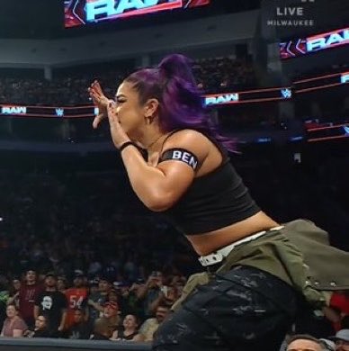 WrestlePurists's tweet photo. Bayley’s BEN armband ❤️

#WWERAW https://t.co/zlsYBJlpiY